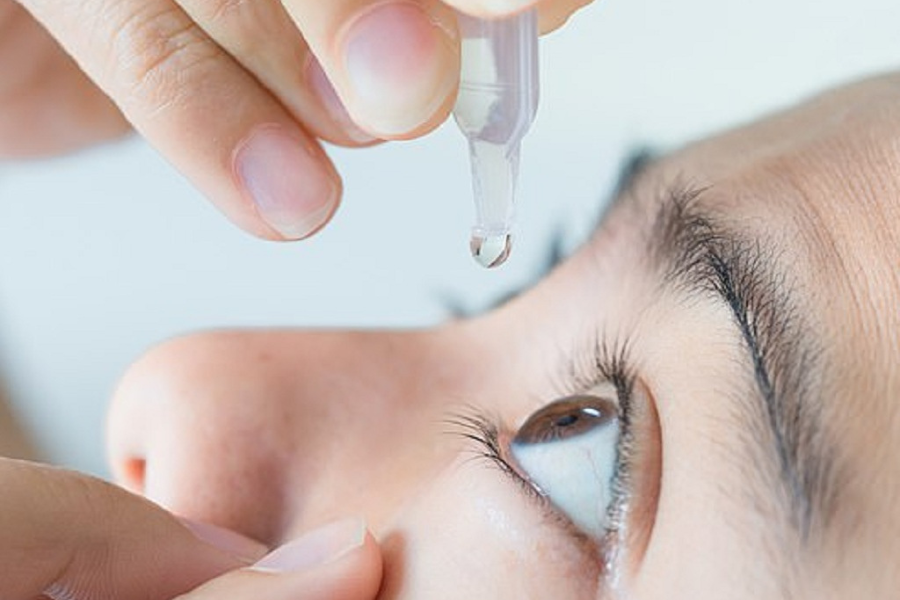 Bệnh nhân sau mổ cận cần thực hiện chăm sóc mắt đúng chỉ dẫn của bác sĩ để hạn chế tối đa tái cận