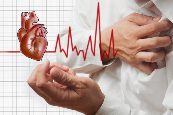 Huyết áp cao kéo dài có thể dẫn đến bệnh lý võng mạc
